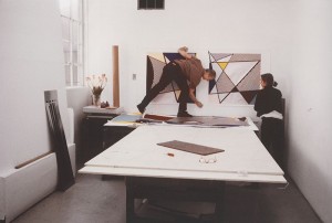 Roy Lichtenstein assisted by Diana Kingsley in the Gemini G.E.L. Artists Studio, working on his Imperfect print series, February 1987. Photograph by Sidney Felsen © 1987
